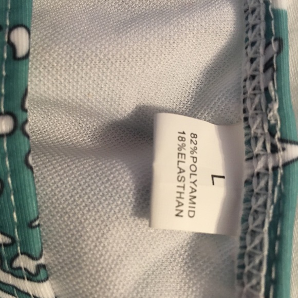 Swimsuit lot - Picture 2 of 8